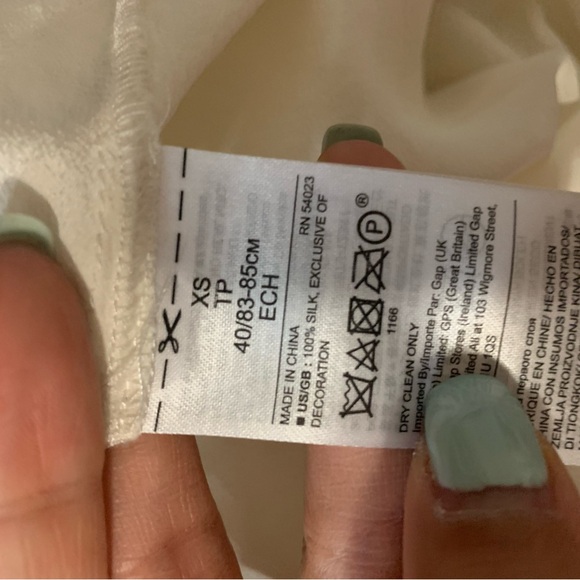 Banana Republic Heritage Collection 100% Silk Blouse Size XS - Picture 4 of 4